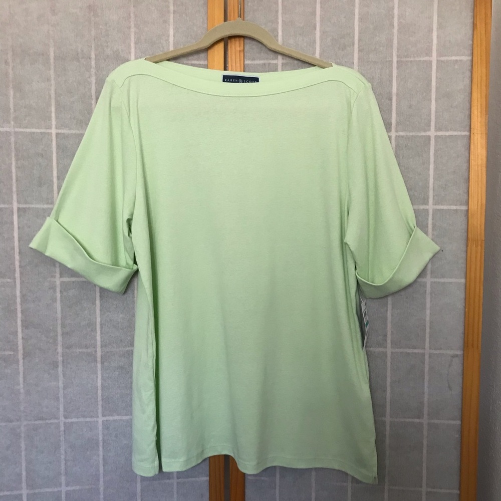 Karen Scott green elbow boat neck / firm price